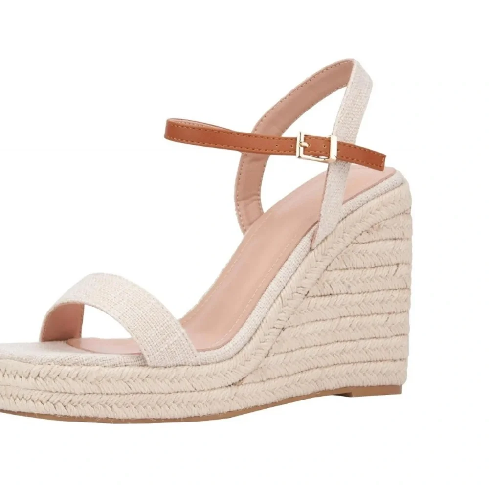 New York & Company Women's Unita Platform Wedge Sandal Natural/Tan